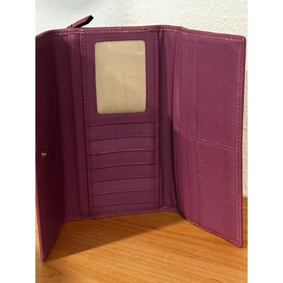 Coach Soho Pleated Lilac Jacquard Tri-fold Wallet EUC - Picture 8 of 9
